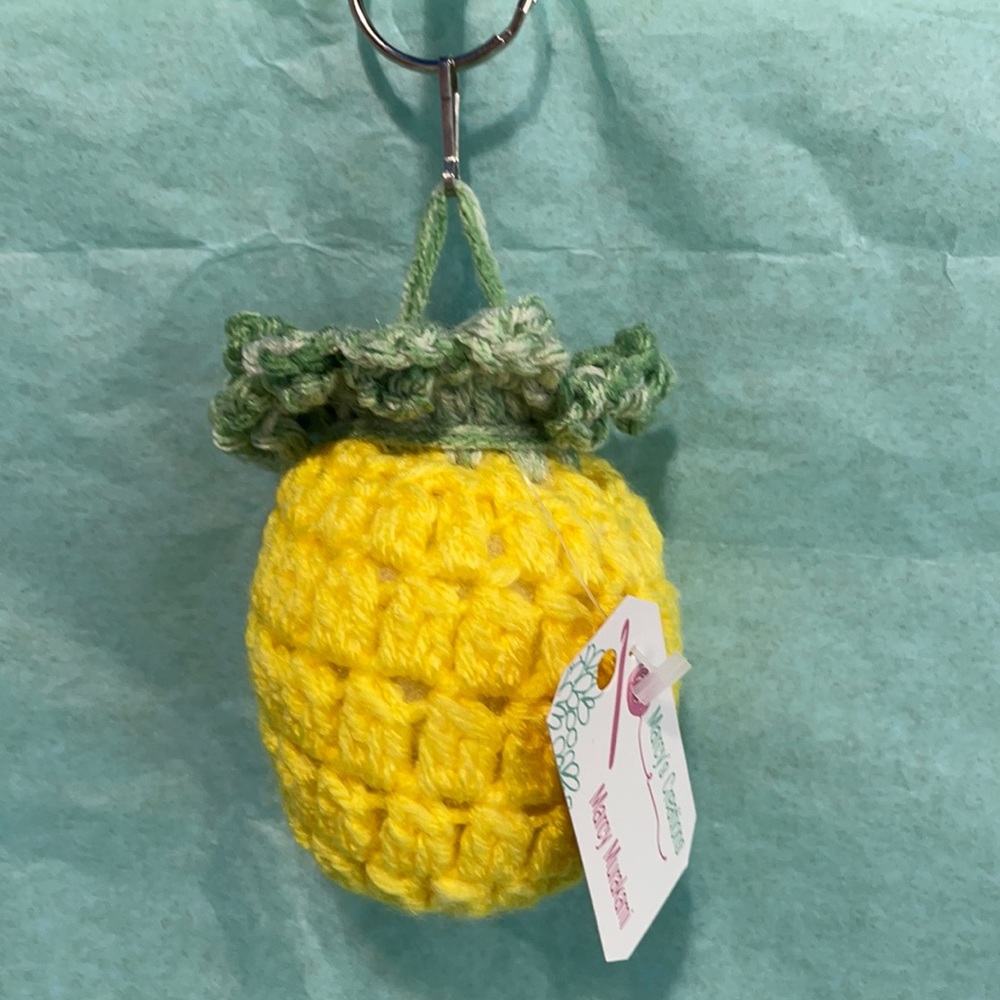 Cute Pineapple 🍍 keychain or any type of decoration. Light green/ white leaves